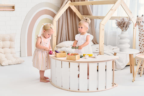 Pult k montessori houpačce
