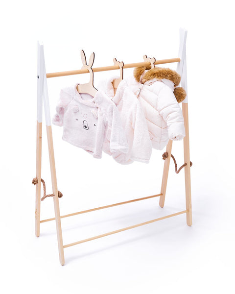 Dřevěná ramínka